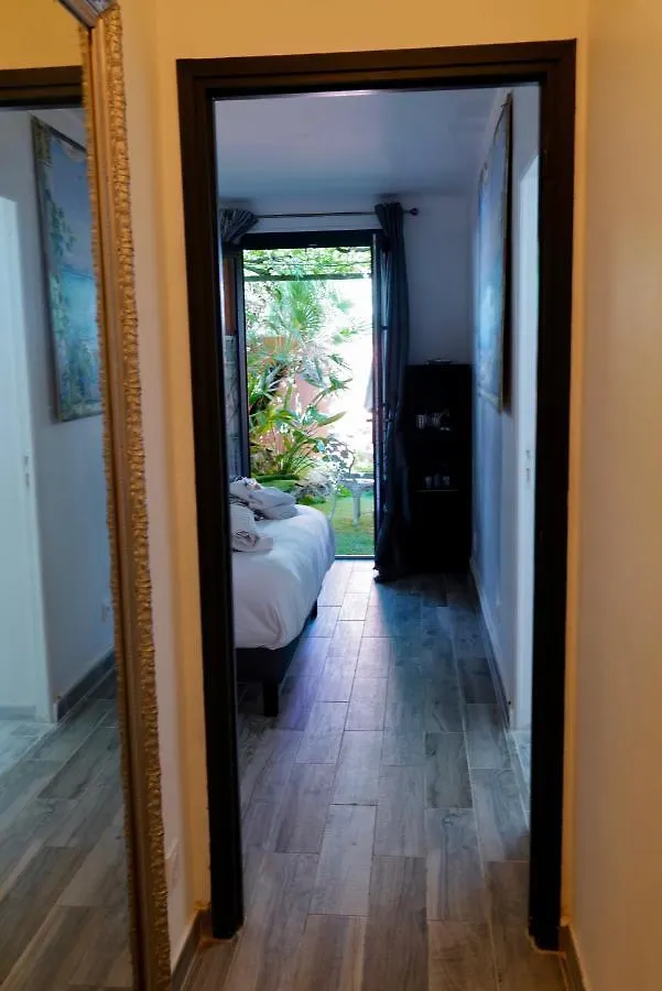 Lou Pitchoun Luxe Et Serenite Au Coeur De Saint-Tropez Suite Familiale Avec Chambre Separee Avec Jardin Enchanteur Pour 4 Adultes Et 1 Enfant 0*,  Frankreich