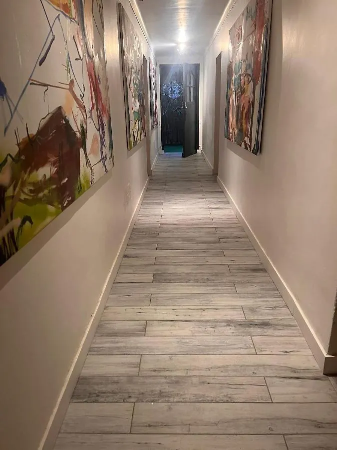 Habitación en casa particular Lou Pitchoun Luxe Et Serenite Au Coeur De Saint-Tropez Suite Familiale Avec Chambre Separee Avec Jardin Enchanteur Pour 4 Adultes Et 1 Enfant